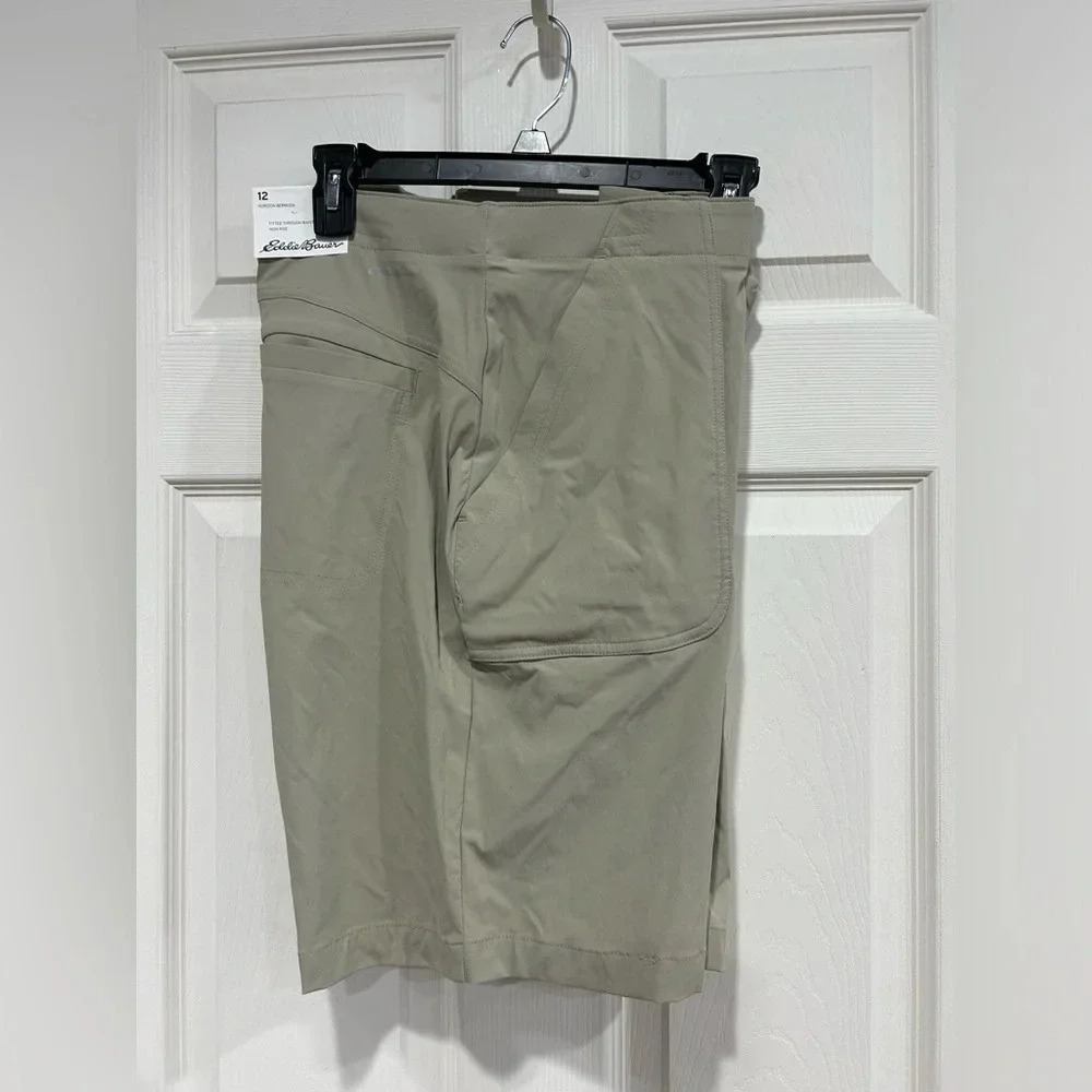 Eddie Bauer Women's Size 12 Horizon Bermuda Shorts Stone Tan Khaki NWT Travel